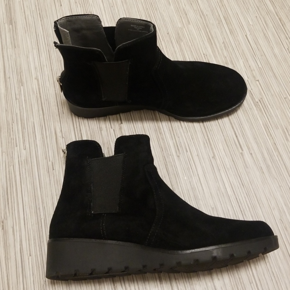 Adrienne Vittadini Boots Size 8M